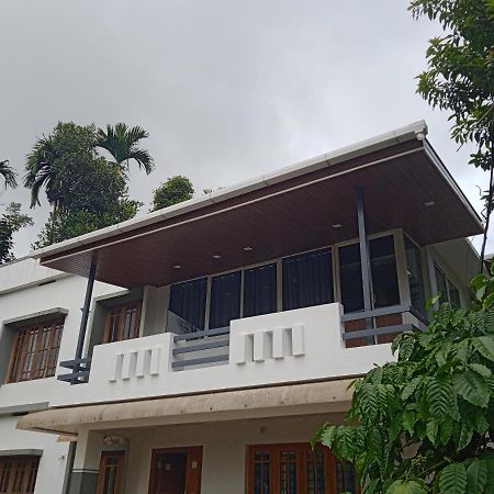 High Shine Homestay Meppadi Exterior photo